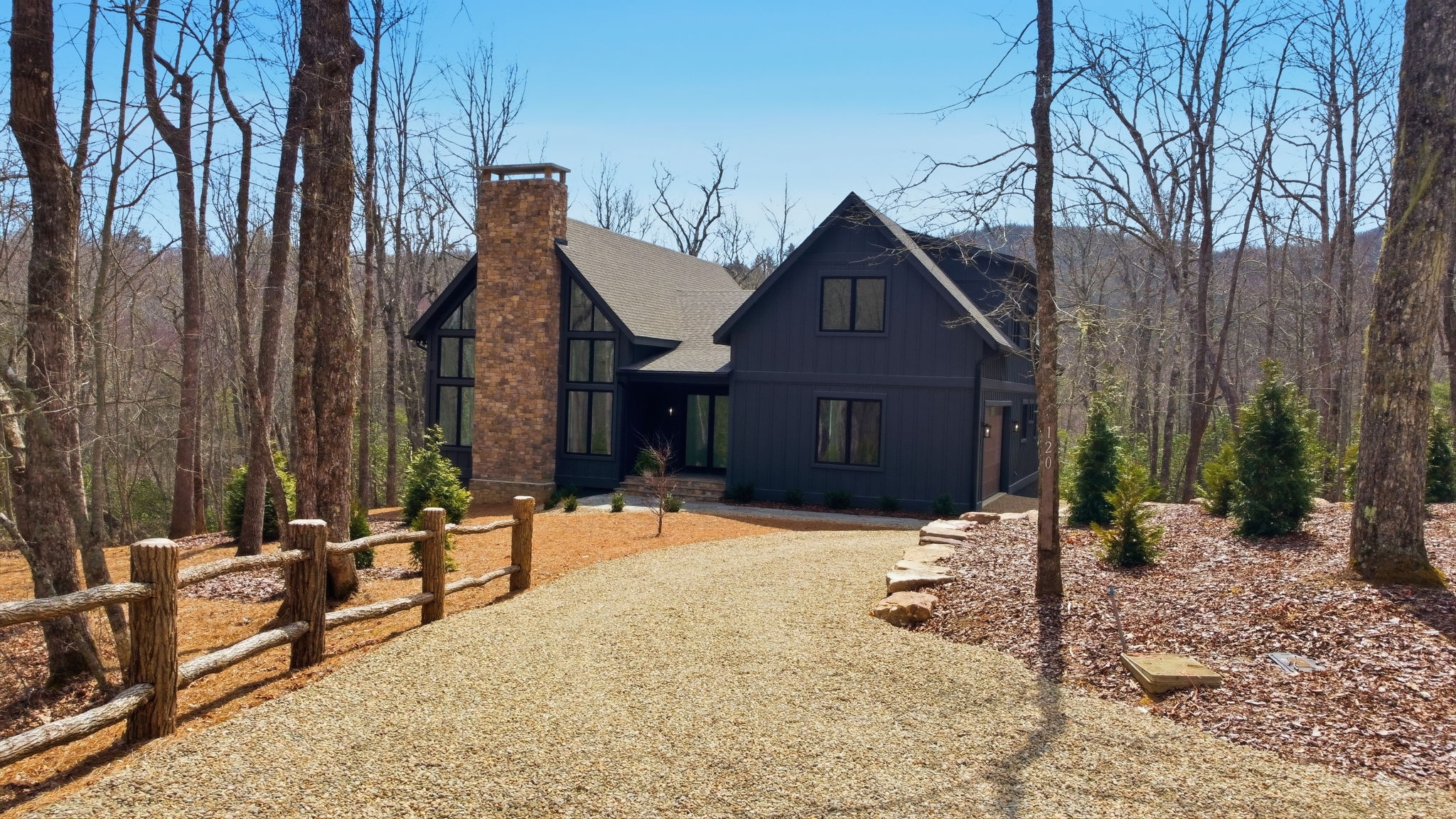 Glenville, North Carolina, 28736, United States, 3 Bedrooms Bedrooms, ,4 BathroomsBathrooms,Residential,Active,2031760