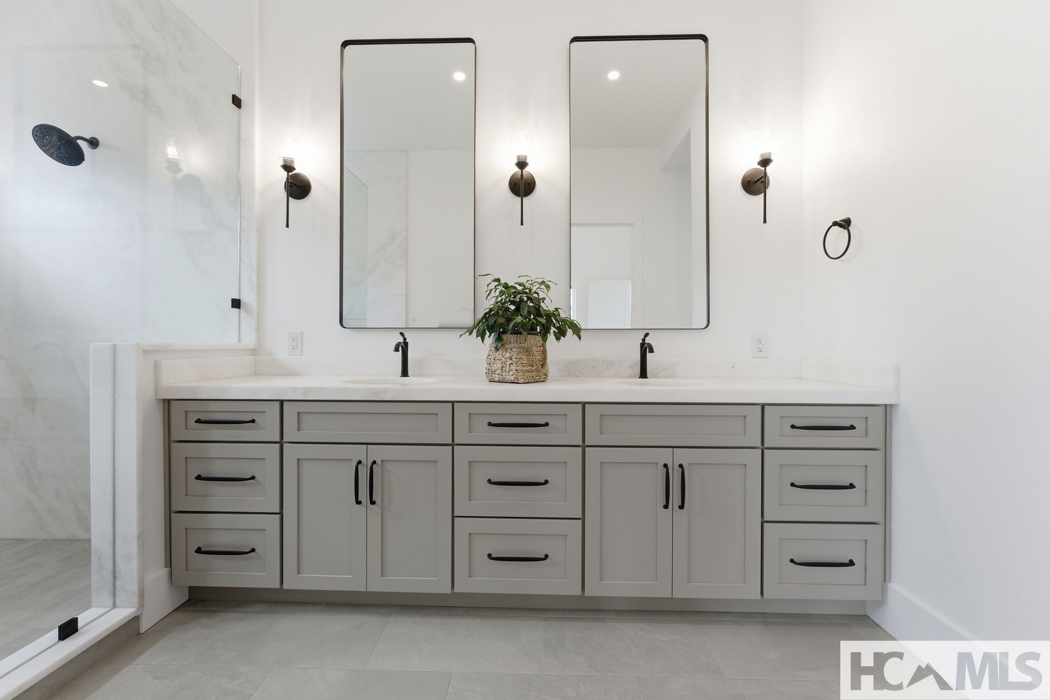 Glenville, North Carolina, 28736, United States, 3 Bedrooms Bedrooms, ,4 BathroomsBathrooms,Residential,Active,2031760