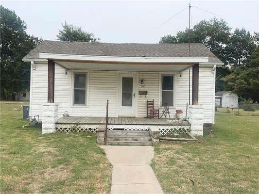 1017 E 4TH ST, PITTSBURG, KS 66762 - Image 1