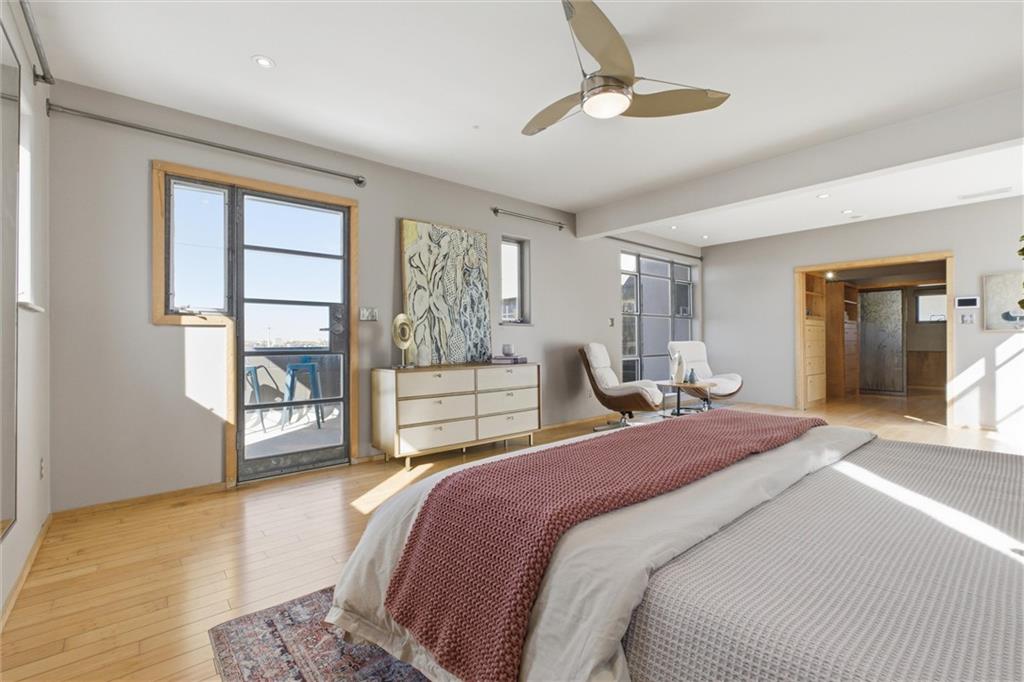 Kansas City, Missouri, 64108, United States, 2 Bedrooms Bedrooms, ,3 BathroomsBathrooms,Residential,Active,1988723