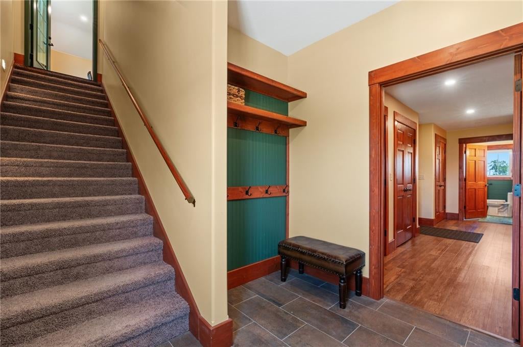 Gallatin, Missouri, 64640, United States, 5 Bedrooms Bedrooms, ,5 BathroomsBathrooms,Residential,Active,1953380