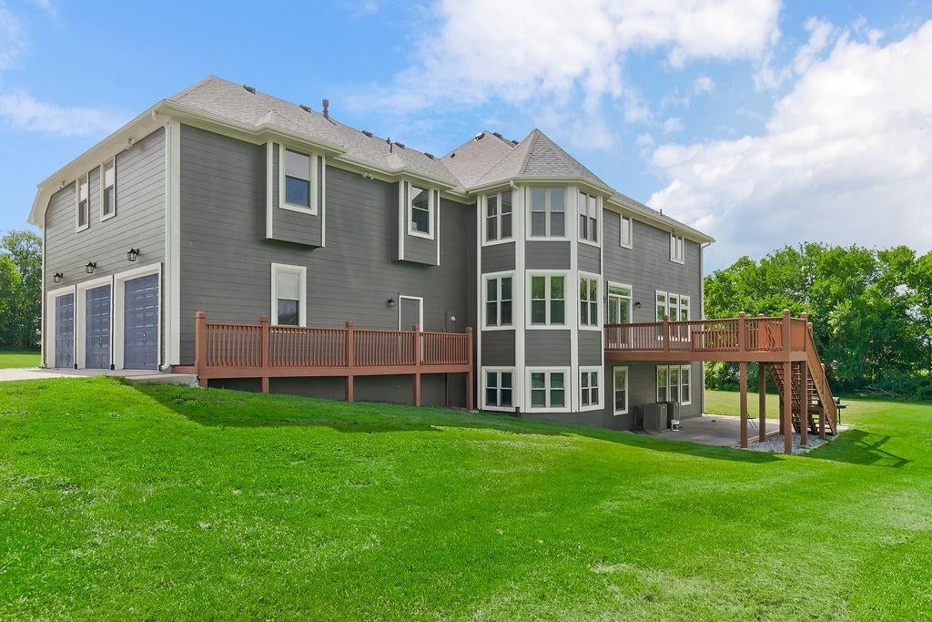 Grandview, Missouri, 64030, United States, 8 Bedrooms Bedrooms, ,5 BathroomsBathrooms,Residential,Active,1892623