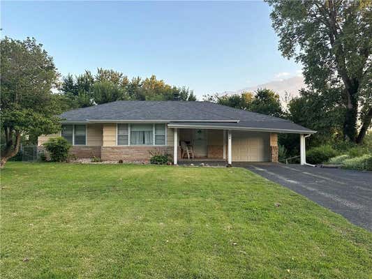 1804 6TH AVE, SAINT JOSEPH, MO 64505 - Image 1