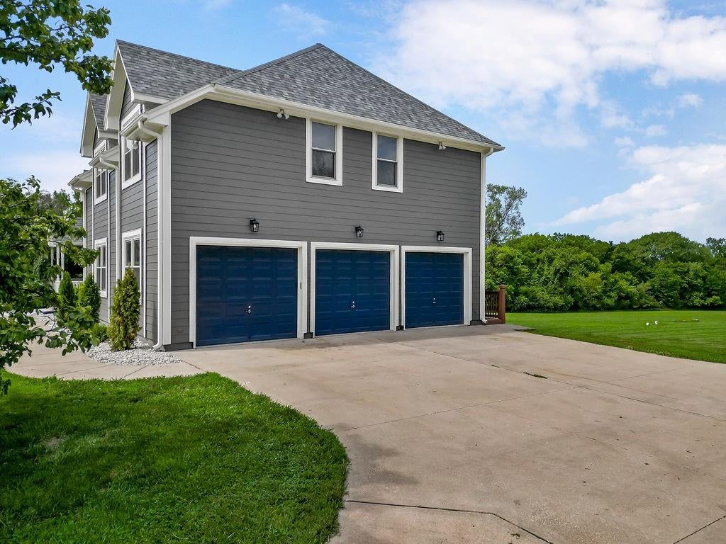 Grandview, Missouri, 64030, United States, 8 Bedrooms Bedrooms, ,5 BathroomsBathrooms,Residential,Active,1892623