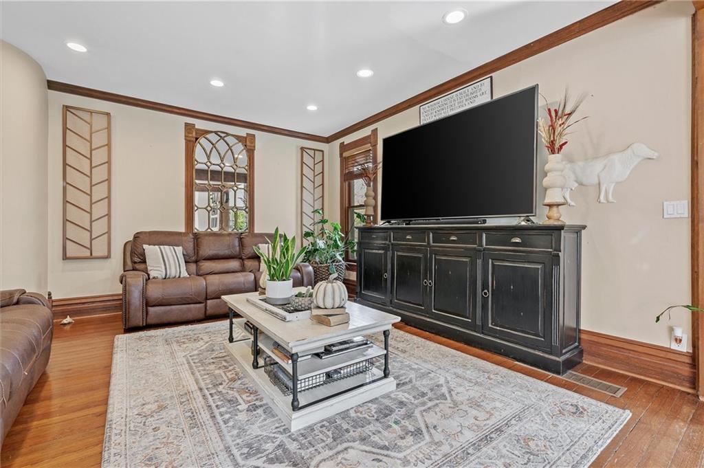 Kearney, Missouri, 64060, United States, 4 Bedrooms Bedrooms, ,5 BathroomsBathrooms,Residential,Active,1963266