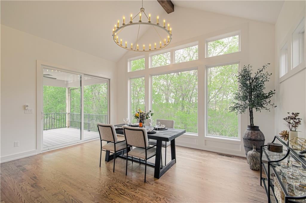 Riverside, Missouri, 64150, United States, 5 Bedrooms Bedrooms, ,3 BathroomsBathrooms,Residential,Active,2007055