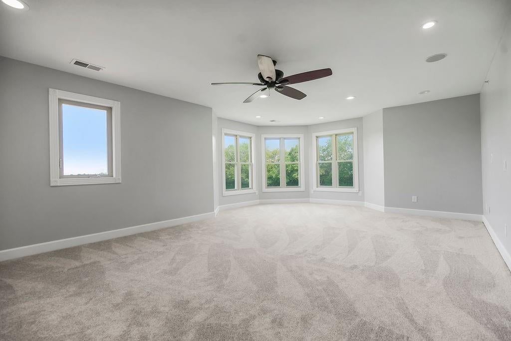 Grandview, Missouri, 64030, United States, 8 Bedrooms Bedrooms, ,5 BathroomsBathrooms,Residential,Active,1892623