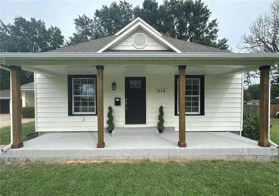 214 LEE AVE, COLUMBUS, KS 66725 - Image 1