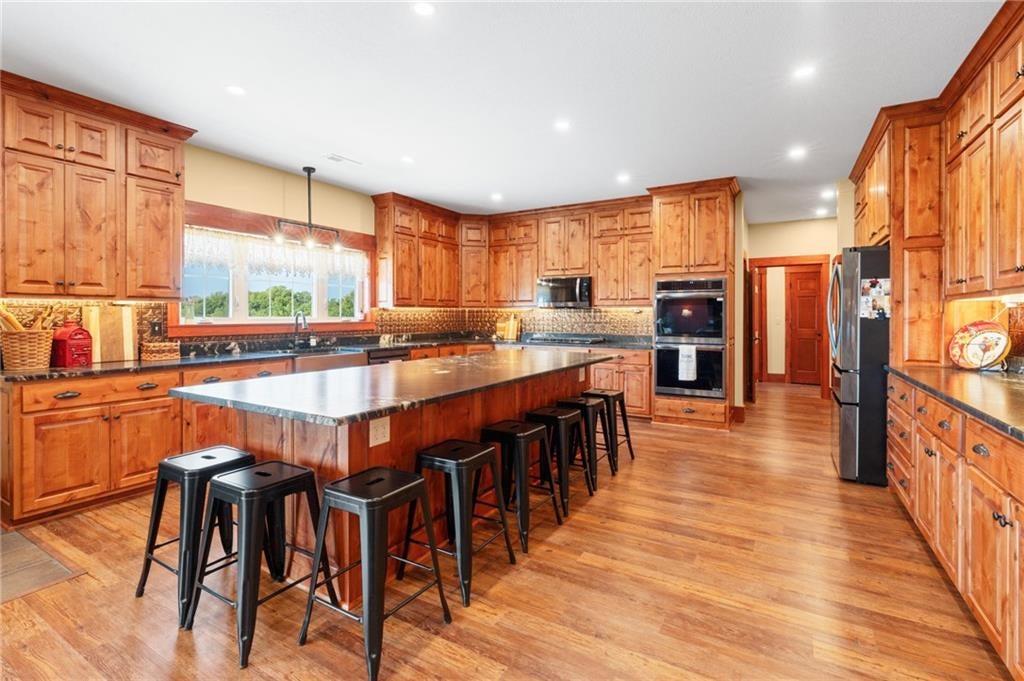 Gallatin, Missouri, 64640, United States, 5 Bedrooms Bedrooms, ,5 BathroomsBathrooms,Residential,Active,1953380