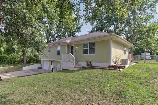 606 BIRCH ST, PECULIAR, MO 64078, photo 2 of 29