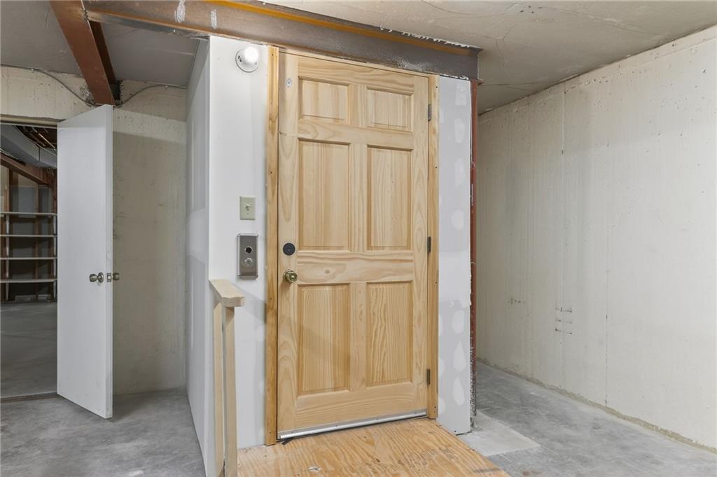 Liberty, Missouri, 64068, United States, 4 Bedrooms Bedrooms, ,7 BathroomsBathrooms,Residential,Active,1987271