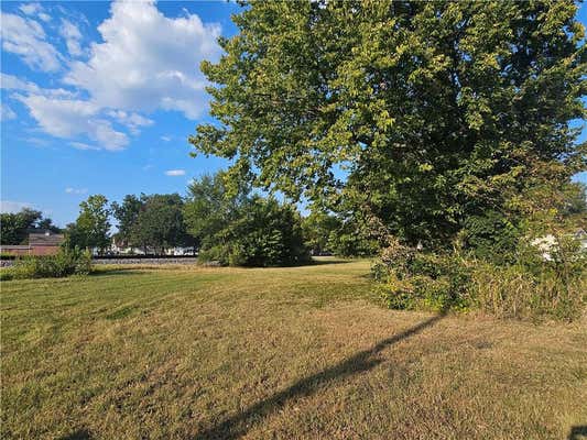 E 5TH TERRACE, GARNETT, KS 66032 - Image 1