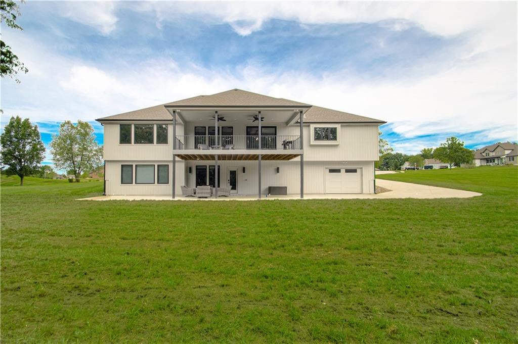 Kearney, Missouri, 64060, United States, 4 Bedrooms Bedrooms, ,3 BathroomsBathrooms,Residential,Active,1927650