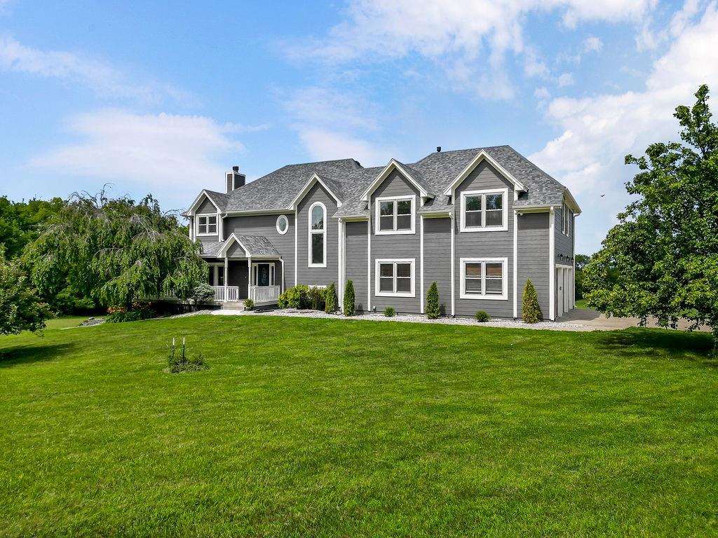 Grandview, Missouri, 64030, United States, 8 Bedrooms Bedrooms, ,5 BathroomsBathrooms,Residential,Active,1892623