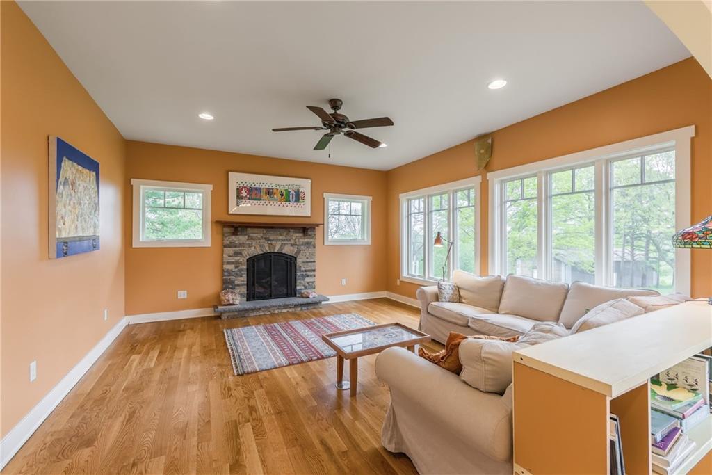 Liberty, Missouri, 64068, United States, ,5 BathroomsBathrooms,Residential,Active,1790254