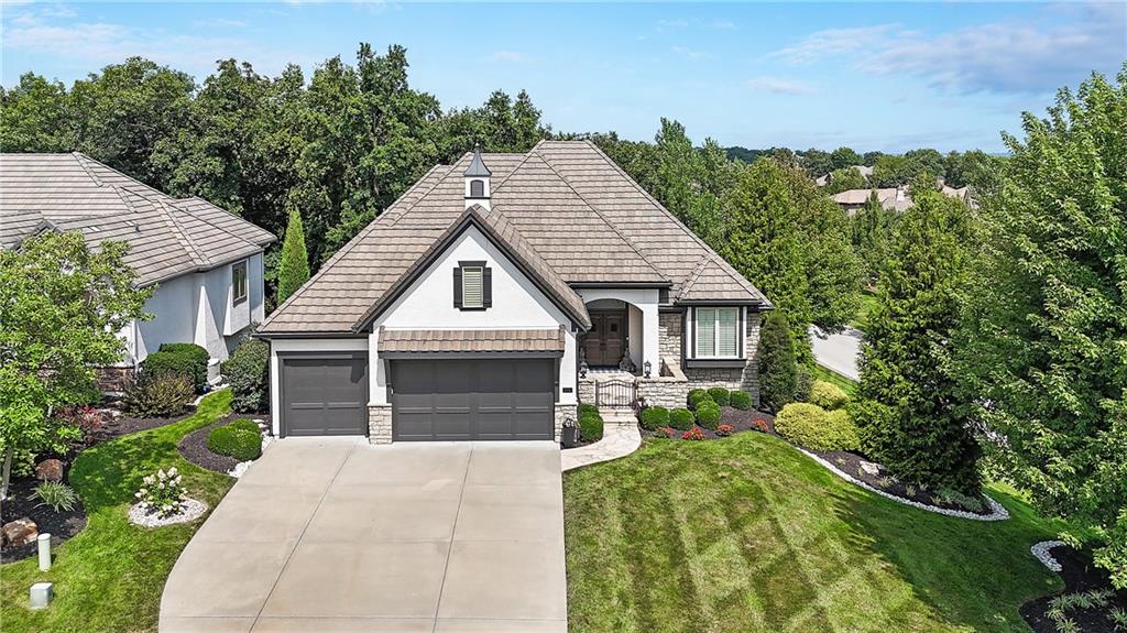Loch Lloyd, Missouri, 64012, United States, 3 Bedrooms Bedrooms, ,4 BathroomsBathrooms,Residential,Active,1929453