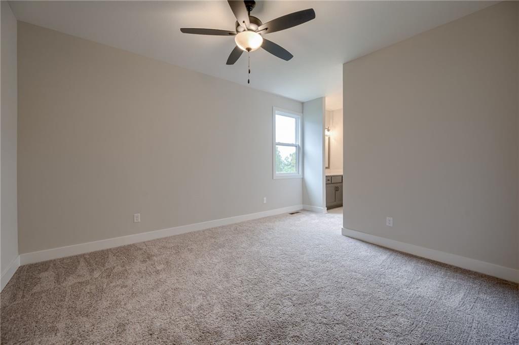 Riverside, Missouri, 64150, United States, 5 Bedrooms Bedrooms, ,4 BathroomsBathrooms,Residential,Active,1702789