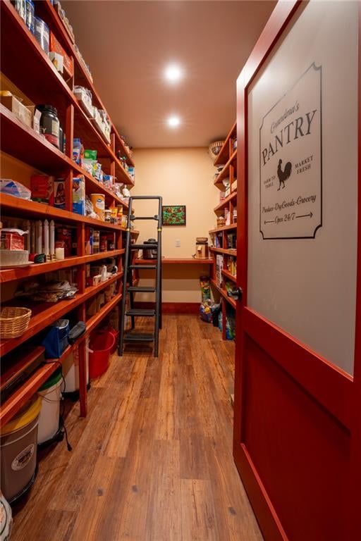 Gallatin, Missouri, 64640, United States, 5 Bedrooms Bedrooms, ,5 BathroomsBathrooms,Residential,Active,1953380