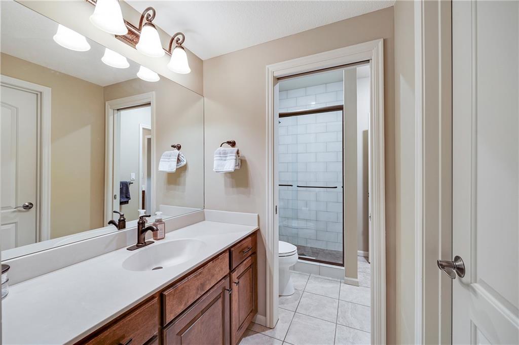 Loch Lloyd, Missouri, 64012, United States, 3 Bedrooms Bedrooms, ,4 BathroomsBathrooms,Residential,Active,1929453