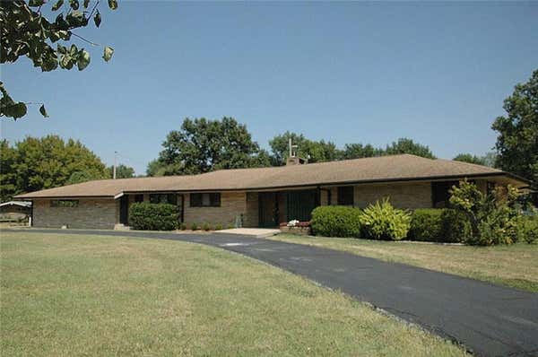 310 HIGHLAND DR, PARSONS, KS 67357 - Image 1