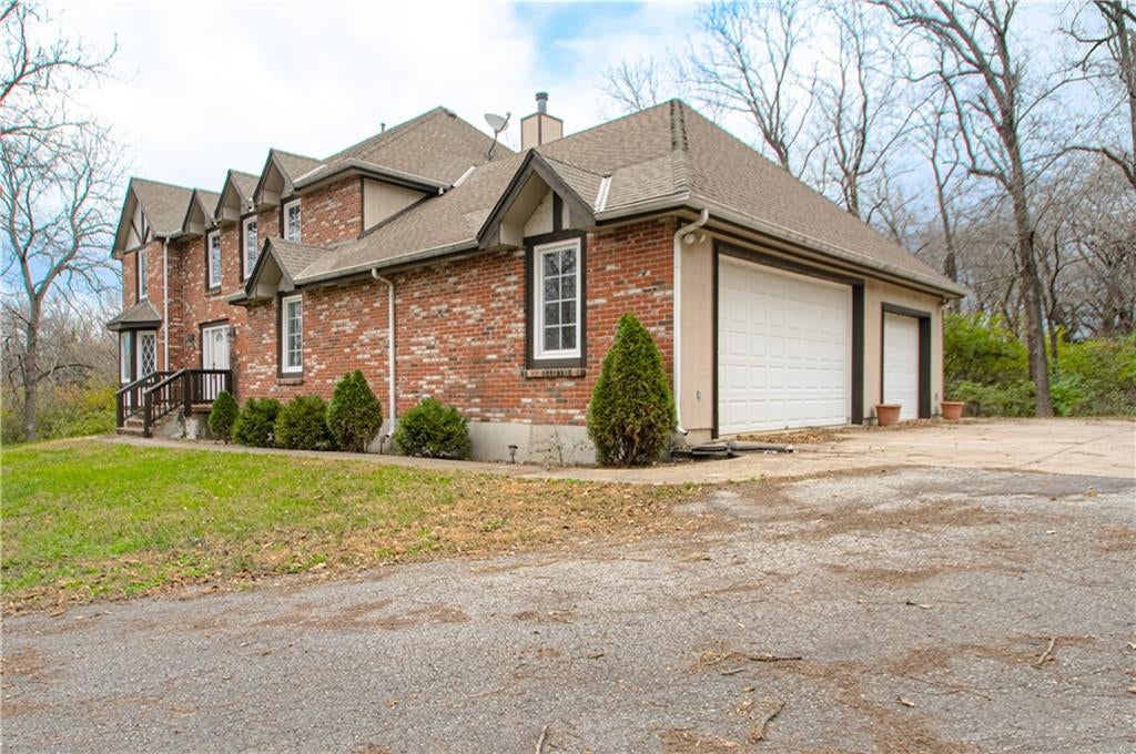 Lee'S Summit, Missouri, 64086, United States, 4 Bedrooms Bedrooms, ,4 BathroomsBathrooms,Residential,Active,1993632