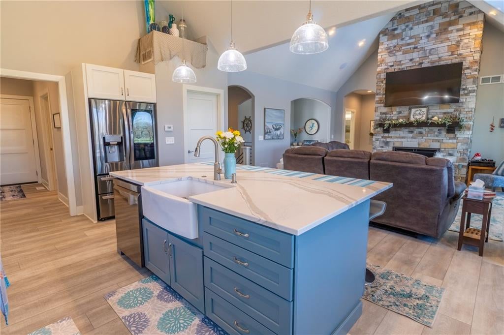 Altamont, Missouri, 64620, United States, 4 Bedrooms Bedrooms, ,4 BathroomsBathrooms,Residential,Active,1774004