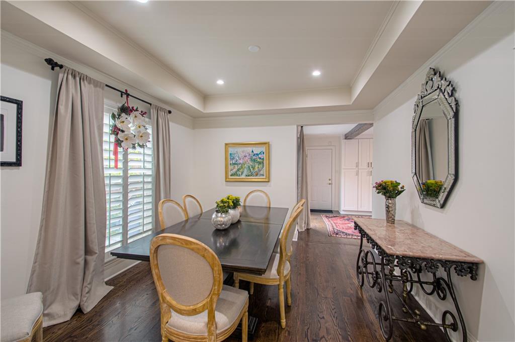 Prairie Village, Kansas, 66208, United States, 4 Bedrooms Bedrooms, ,4 BathroomsBathrooms,Residential,Active,1944109