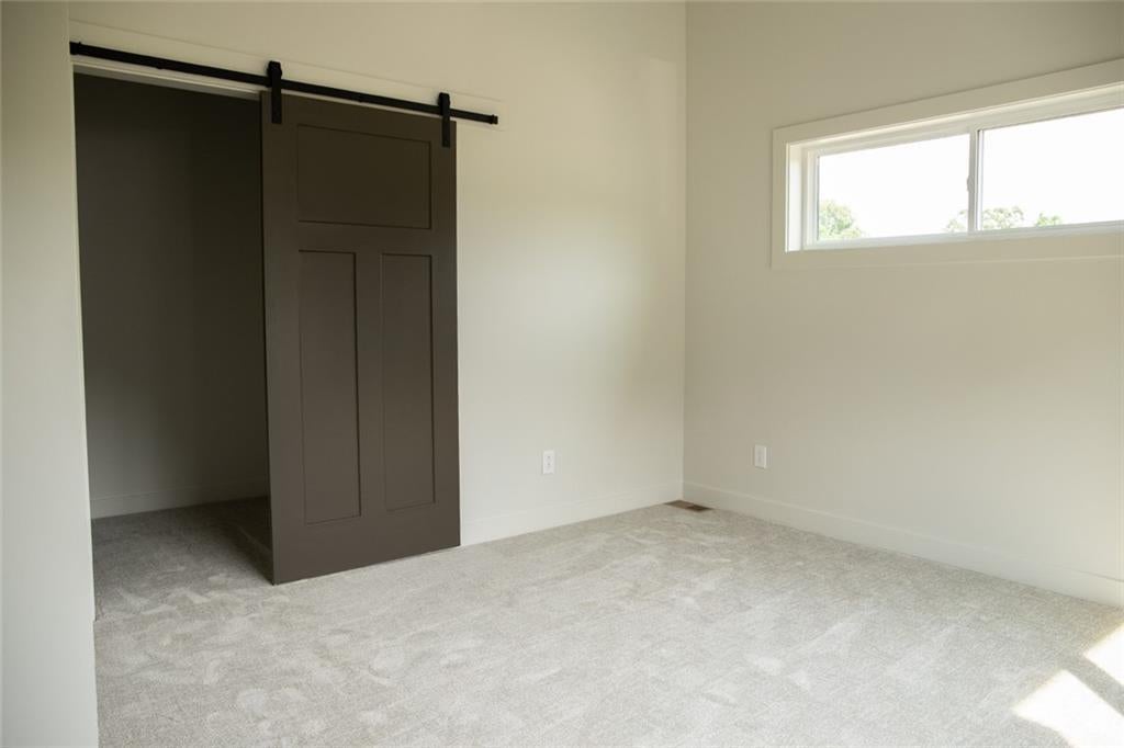 Altamont, Missouri, 64620, United States, 3 Bedrooms Bedrooms, ,3 BathroomsBathrooms,Residential,Active,1922653