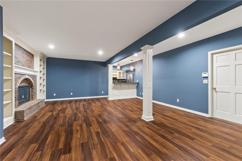 Liberty, Missouri, 64068, United States, 4 Bedrooms Bedrooms, ,7 BathroomsBathrooms,Residential,Active,1987271