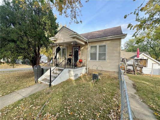 419 N 26TH ST, SAINT JOSEPH, MO 64501 - Image 1