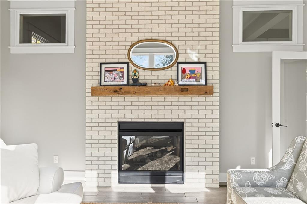 Parkville, Missouri, 64152, United States, 4 Bedrooms Bedrooms, ,5 BathroomsBathrooms,Residential,Active,1987258