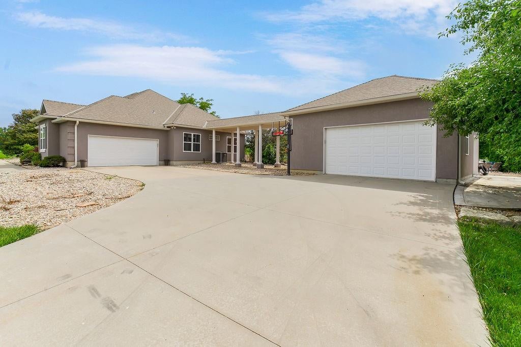 Belton, Missouri, 64012, United States, 4 Bedrooms Bedrooms, ,4 BathroomsBathrooms,Residential,Active,1839446