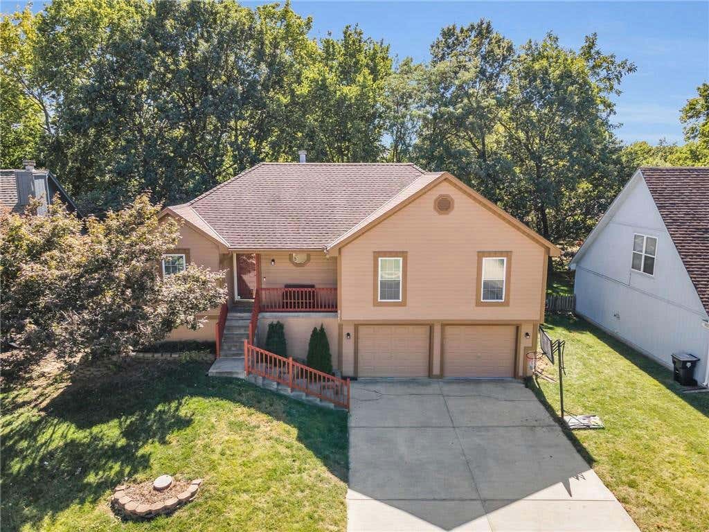 8623 NE 72ND TER, KANSAS CITY, MO 64158, photo 1 of 29