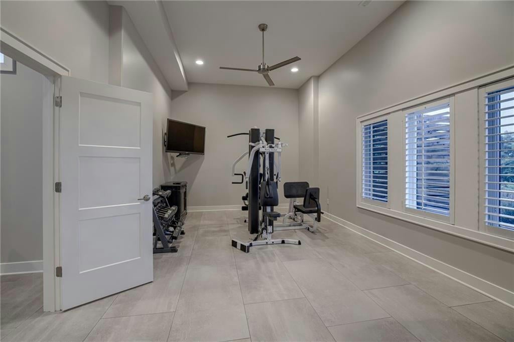 Riverside, Missouri, 64150, United States, 5 Bedrooms Bedrooms, ,5 BathroomsBathrooms,Residential,Active,1710739