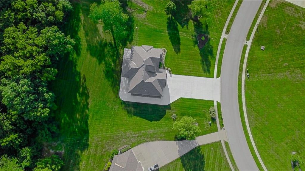 Kearney, Missouri, 64060, United States, 4 Bedrooms Bedrooms, ,3 BathroomsBathrooms,Residential,Active,1927650