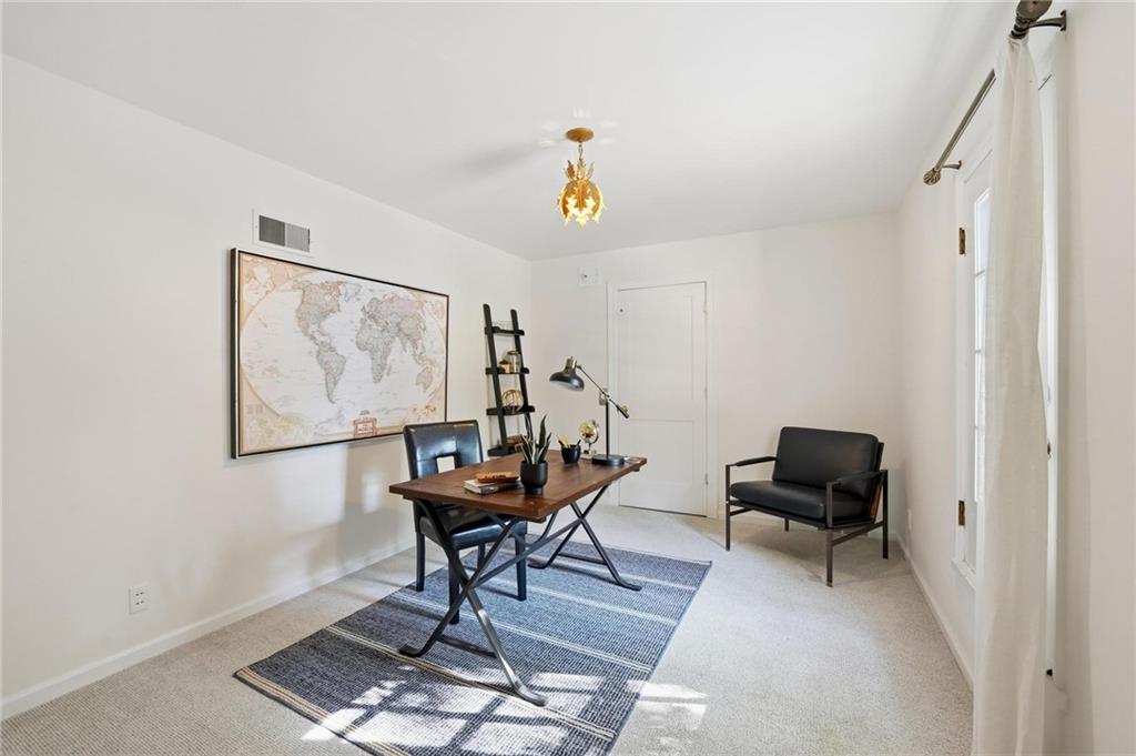 Kansas City, Missouri, 64113, United States, 3 Bedrooms Bedrooms, ,3 BathroomsBathrooms,Residential,Active,1987240