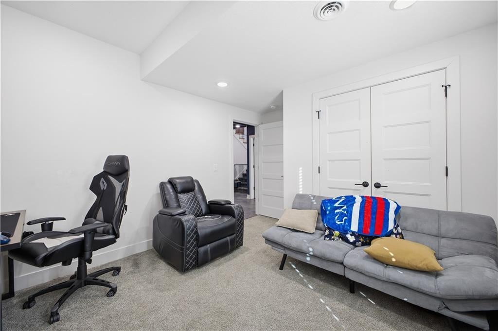 St Joseph, Missouri, 64507, United States, 5 Bedrooms Bedrooms, ,5 BathroomsBathrooms,Residential,Active,2007340