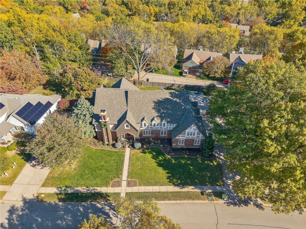 Liberty, Missouri, 64068, United States, 4 Bedrooms Bedrooms, ,7 BathroomsBathrooms,Residential,Active,1987271