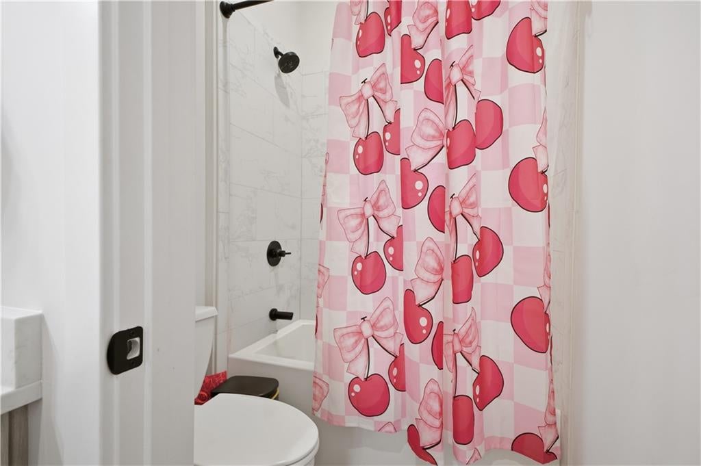 St Joseph, Missouri, 64507, United States, 5 Bedrooms Bedrooms, ,5 BathroomsBathrooms,Residential,Active,2007340