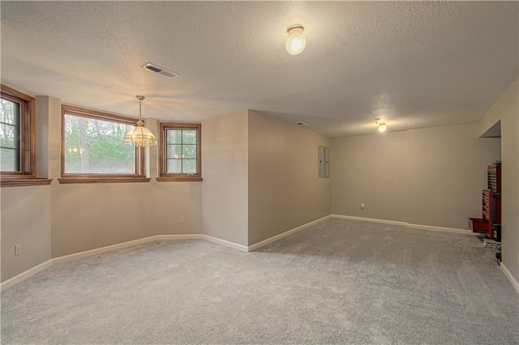 Lee'S Summit, Missouri, 64086, United States, 4 Bedrooms Bedrooms, ,4 BathroomsBathrooms,Residential,Active,1993632