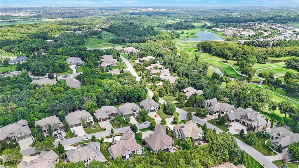 Loch Lloyd, Missouri, 64012, United States, 3 Bedrooms Bedrooms, ,4 BathroomsBathrooms,Residential,Active,1929453