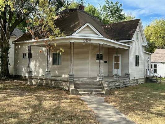 304 S ADAMS ST, NEVADA, MO 64772 - Image 1