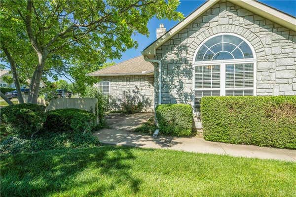 2016 W 139TH ST, LEAWOOD, KS 66224 - Image 1