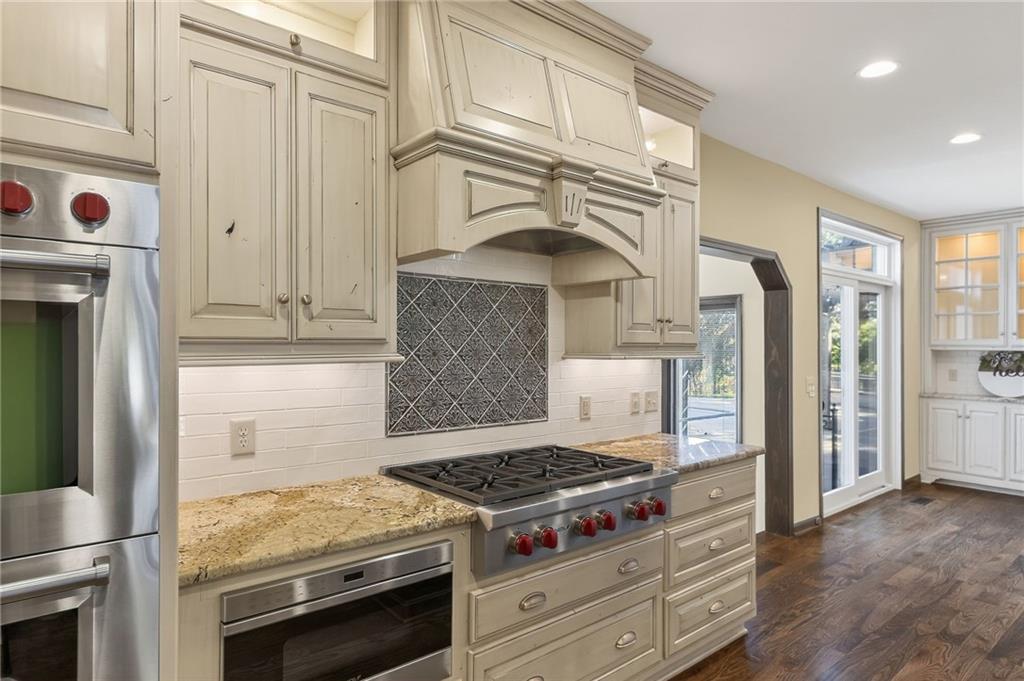 Liberty, Missouri, 64068, United States, 4 Bedrooms Bedrooms, ,7 BathroomsBathrooms,Residential,Active,1987271