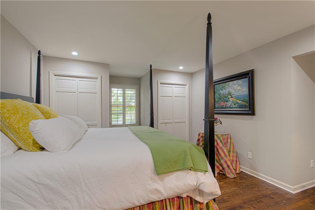 Prairie Village, Kansas, 66208, United States, 4 Bedrooms Bedrooms, ,4 BathroomsBathrooms,Residential,Active,1944109