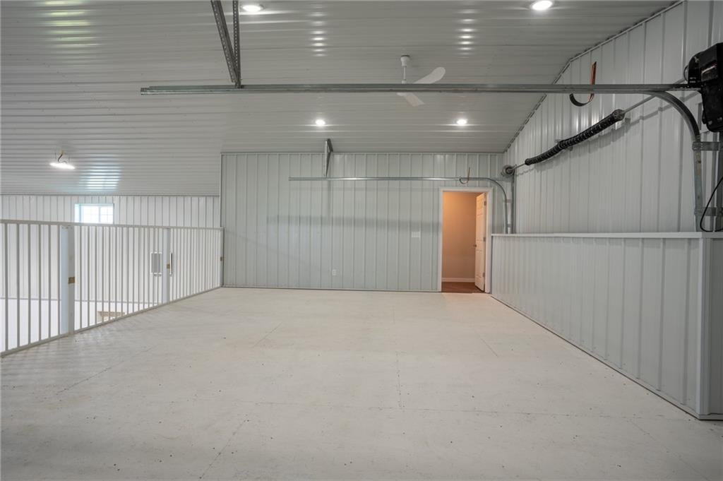 Gallatin, Missouri, 64640, United States, 5 Bedrooms Bedrooms, ,5 BathroomsBathrooms,Residential,Active,1953380