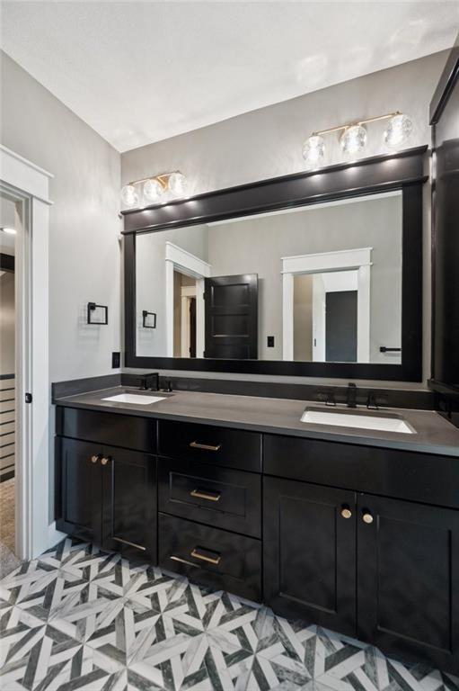 Riverside, Missouri, 64150, United States, 7 Bedrooms Bedrooms, ,6 BathroomsBathrooms,Residential,Active,1960175