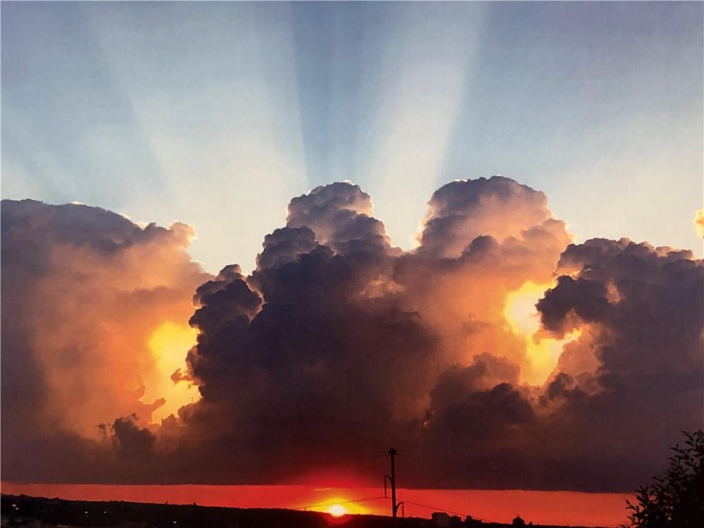 Kansas City, Missouri, 64108, United States, 2 Bedrooms Bedrooms, ,3 BathroomsBathrooms,Residential,Active,1988723