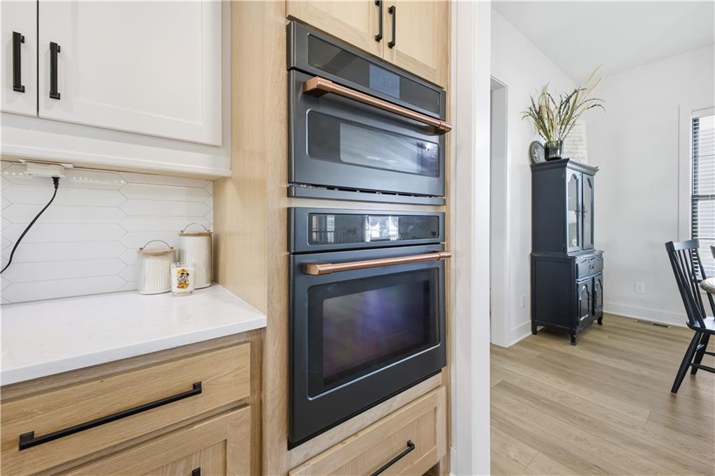 St Joseph, Missouri, 64507, United States, 5 Bedrooms Bedrooms, ,5 BathroomsBathrooms,Residential,Active,2007340