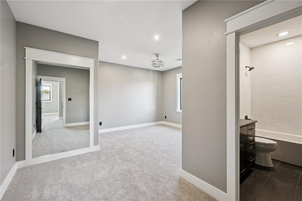 Riverside, Missouri, 64150, United States, 7 Bedrooms Bedrooms, ,6 BathroomsBathrooms,Residential,Active,1960175